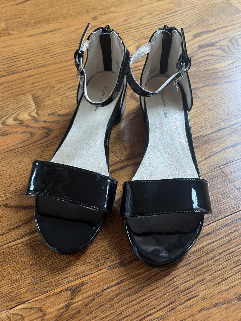 Stuart Whitman sandals, size 5 BLACK